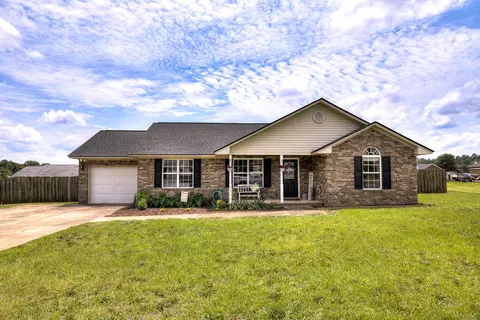 3550 Drayton Dr, Dalzell, SC 29040