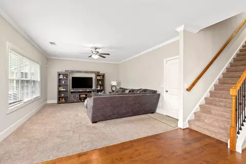 Living - 565 Curlew Cir, Sumter, SC 29150 photo 1 of 3