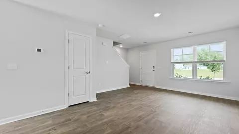 Living - 609 Perch Ln, Santee, SC 29142 photo 1 of 3