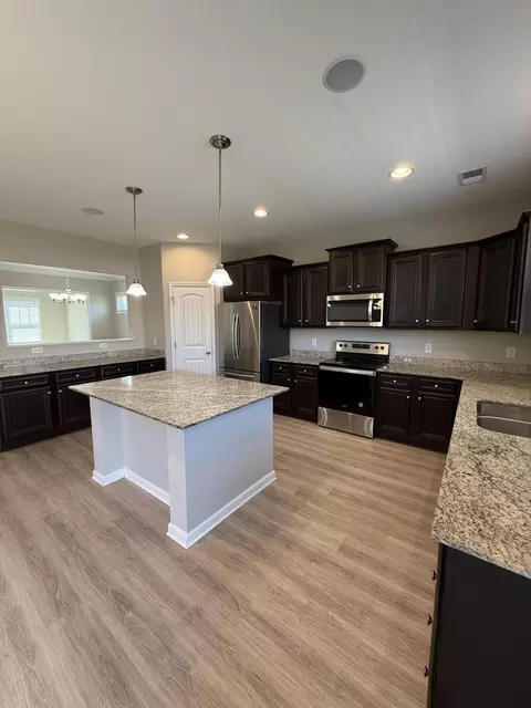 Kitchen - 175 Setter Ct, Sumter, SC 29154 photo 1 of 4