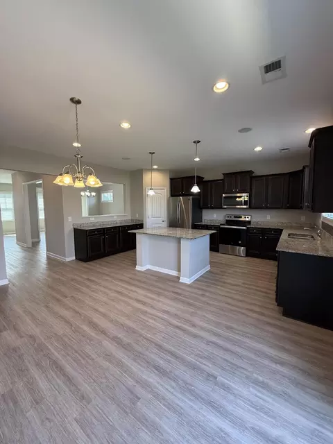 Kitchen - 175 Setter Ct, Sumter, SC 29154 photo 4 of 4