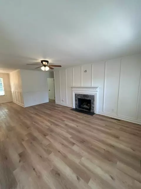 Living - 714 W Hampton Ave W, Sumter, SC 29150 photo 1 of 1
