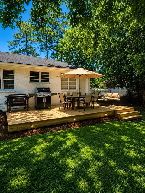 Exterior - 714 W Hampton Ave W, Sumter, SC 29150 photo 2 of 5