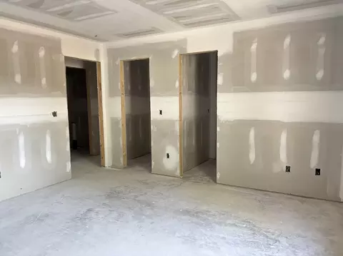 Bedroom - 470 Lee St, Sumter, SC 29150 photo 3 of 5