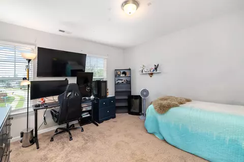 Bedroom - 338 Aberlour Dr, Sumter, SC 29154 photo 4 of 8