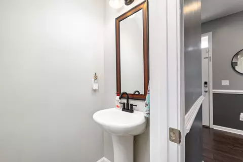 Entry Way - 338 Aberlour Dr, Sumter, SC 29154 photo 3 of 5