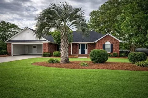 1036 Short Leaf Dr, Manning, SC 29102