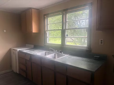 1036 Collins St, Sumter, SC 29150 photo 4
