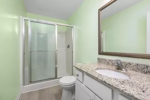 Bath - 2147 Stillpointe Dr, Sumter, SC 29154 photo 2 of 3