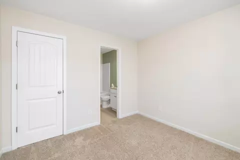 Bedroom - 2147 Stillpointe Dr, Sumter, SC 29154 photo 4 of 6