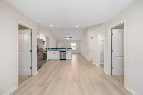 Entry Way - 2147 Stillpointe Dr, Sumter, SC 29154 photo 1 of 2