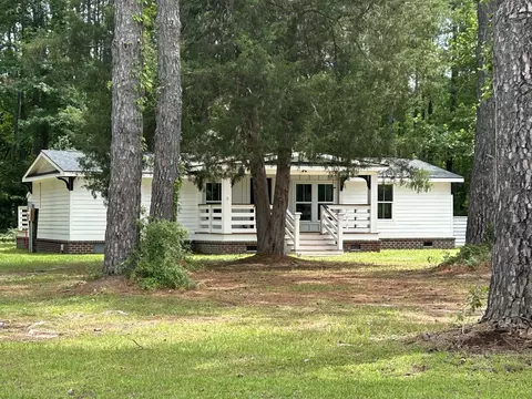 1033 Dawson St, Eutawville, SC 29048