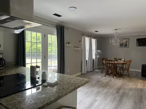 Dining - 1 Henrietta St, Sumter, SC 29150 photo 2 of 2
