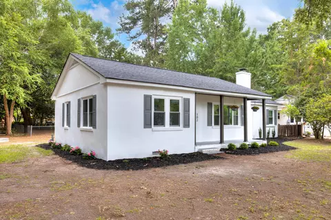 Exterior - 102 Wactor St, Sumter, SC 29150 photo 2 of 10