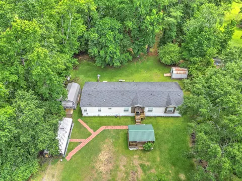 4886 State Rd, Ridgeville, SC 29472