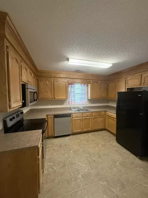Kitchen - 937 Lamorak St, Sumter, SC 29154 photo 3 of 8