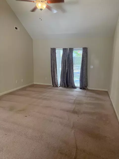 Living - 937 Lamorak St, Sumter, SC 29154 photo 1 of 1