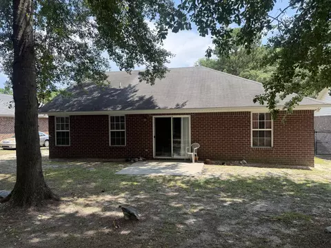 Exterior - 937 Lamorak St, Sumter, SC 29154 photo 4 of 10