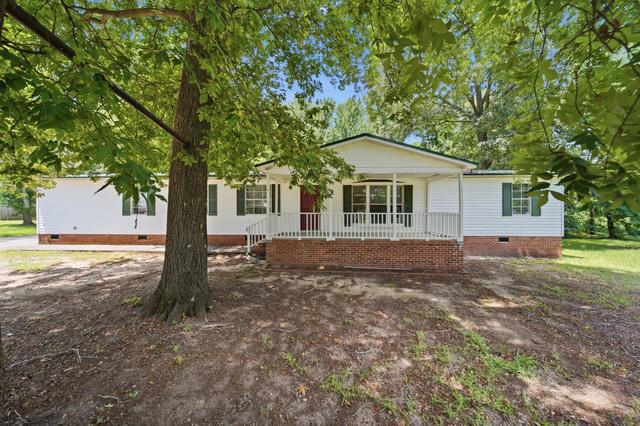 3715 Delaware Dr, Dalzell, SC 29040