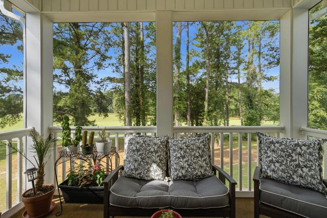 182 Golfview Ln, Summerville, SC 29485