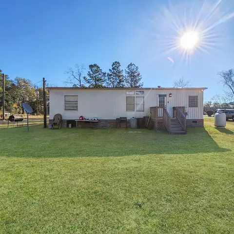 1105 Peacock St, Manning, SC 29102 photo 14