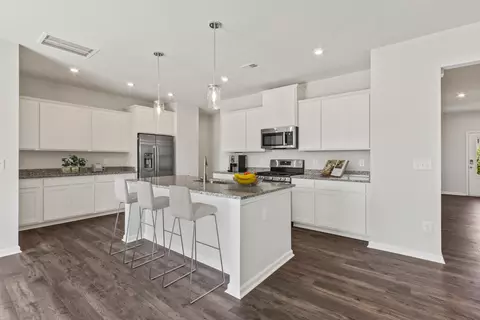 Kitchen - 3228 Zeppelin Ln, Sumter, SC 29154 photo 4 of 7