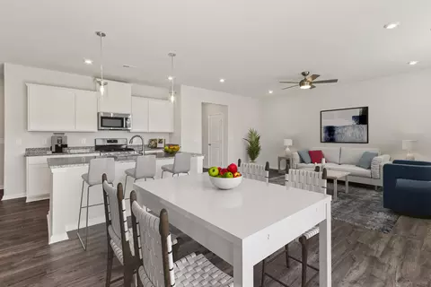 Dining - 3228 Zeppelin Ln, Sumter, SC 29154 photo 3 of 4