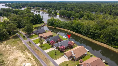 85 Ridge Lake Dr, Manning, SC 29102