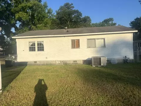 Exterior - 1009 Porter St, Sumter, SC 29153 photo 2 of 6