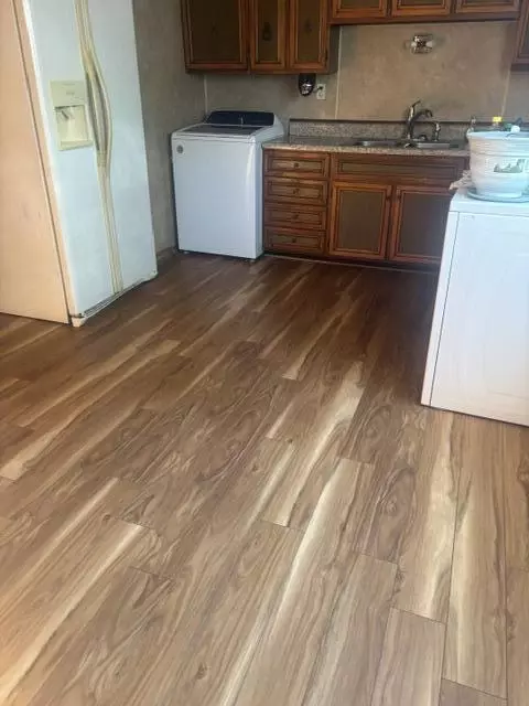Kitchen - 1009 Porter St, Sumter, SC 29153 photo 2 of 2