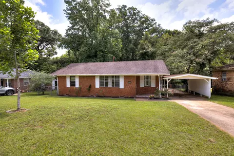 2437 Derwent Dr, Sumter, SC 29154 photo 2