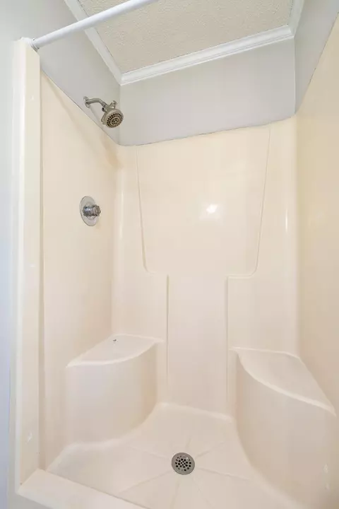 Bath - 2625 Pintail Dr, Sumter, SC 29150 photo 3 of 7