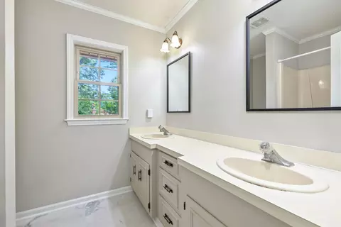 Bath - 2625 Pintail Dr, Sumter, SC 29150 photo 2 of 7