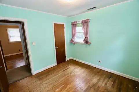 Bedroom - 114 Vernon Dr, Sumter, SC 29150 photo 6 of 12