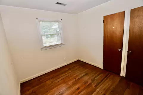 Bedroom - 114 Vernon Dr, Sumter, SC 29150 photo 4 of 12