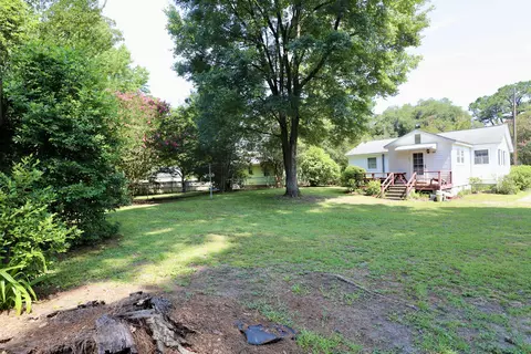 Exterior - 114 Vernon Dr, Sumter, SC 29150 photo 9 of 12