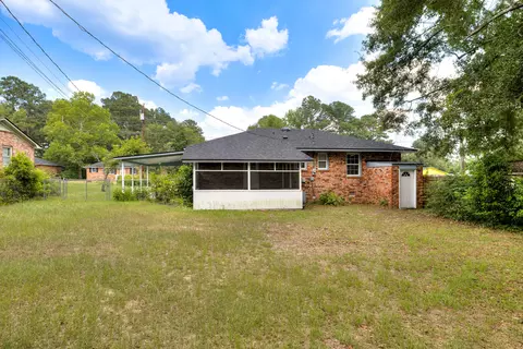 Exterior - 660 Woodside Dr, Manning, SC 29102 photo 6 of 8