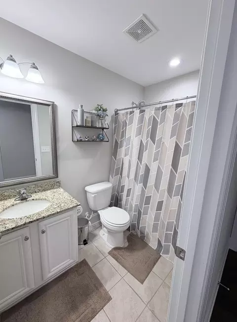 Bath - 1100 Dewees St, Sumter, SC 29150 photo 4 of 4