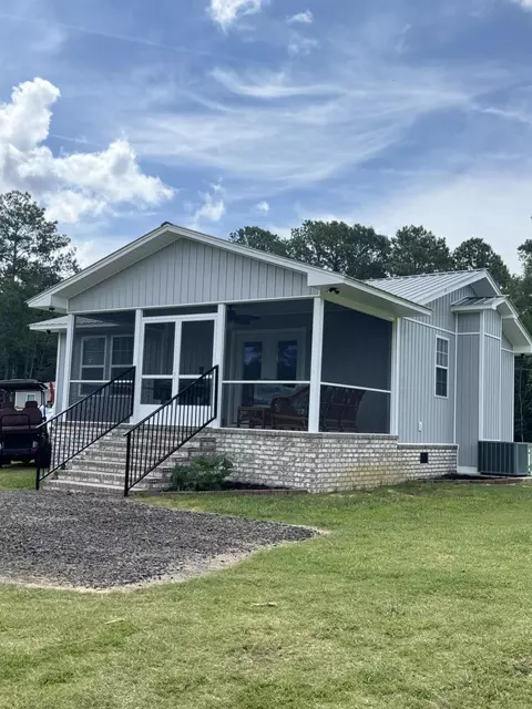 1609 Hudson Rd, Summerton, SC 29148
