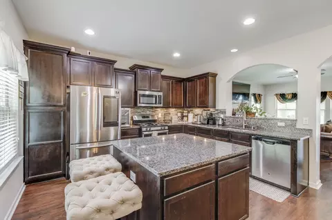 Kitchen - 224 Masters Dr, Sumter, SC 29154 photo 2 of 4