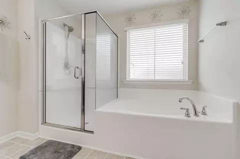 Bath - 224 Masters Dr, Sumter, SC 29154 photo 2 of 3