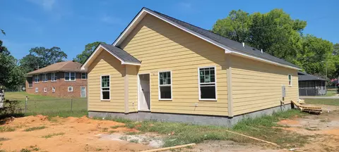 Exterior - 28 Pine St, Sumter, SC 29150 photo 3 of 4