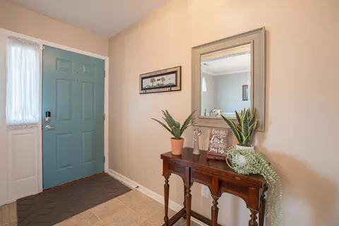 Entry Way - 285 Freedom Blvd, Sumter, SC 29154 photo 1 of 1