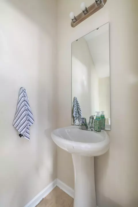 Bath - 1773 Nicholas Dr, Sumter, SC 29154 photo 1 of 6