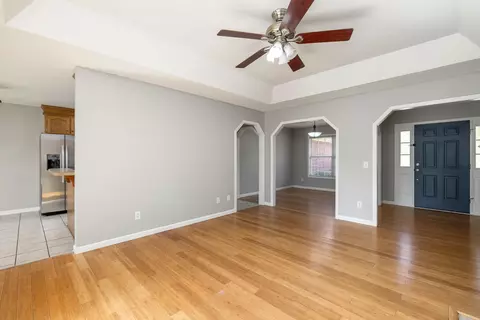 Living - 200 Trillium Ln, Sumter, SC 29154 photo 3 of 3