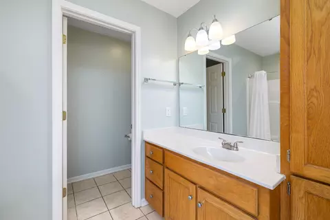 Bath - 200 Trillium Ln, Sumter, SC 29154 photo 2 of 6
