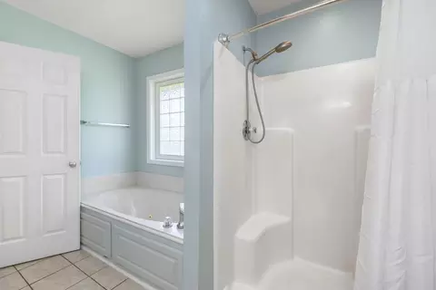 Bath - 200 Trillium Ln, Sumter, SC 29154 photo 4 of 6