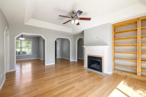 Living - 200 Trillium Ln, Sumter, SC 29154 photo 2 of 3