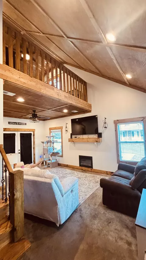 Living - 1702 Camp Shelor Rd, Manning, SC 29102 photo 1 of 2