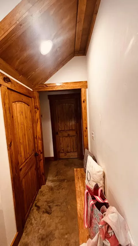 Entry Way - 1702 Camp Shelor Rd, Manning, SC 29102 photo 4 of 4